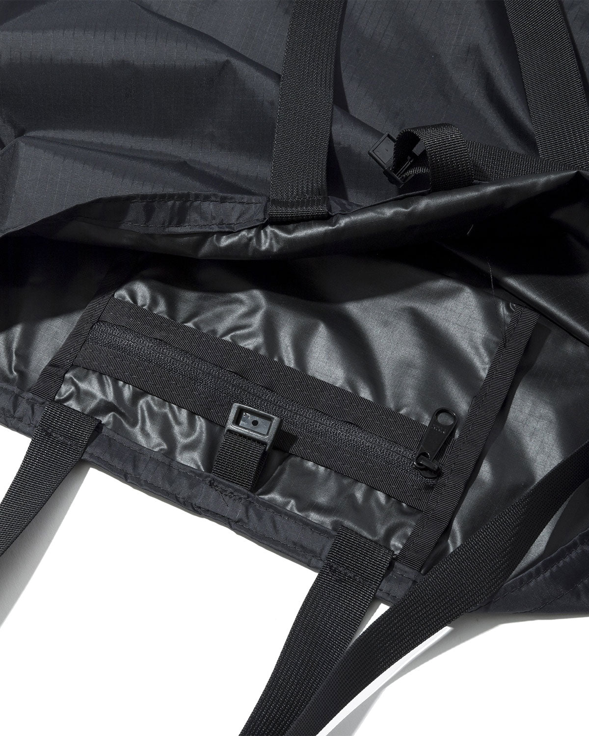 Packable Tote / Black x Black